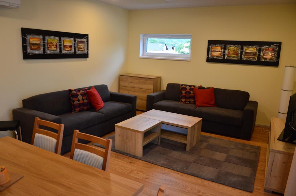 Apartmanovy Dom Krivan Bešeňová Kültér fotó