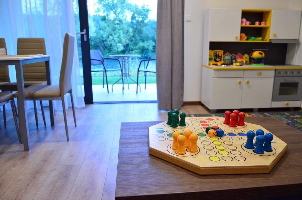 Apartmanovy Dom Krivan Bešeňová Kültér fotó