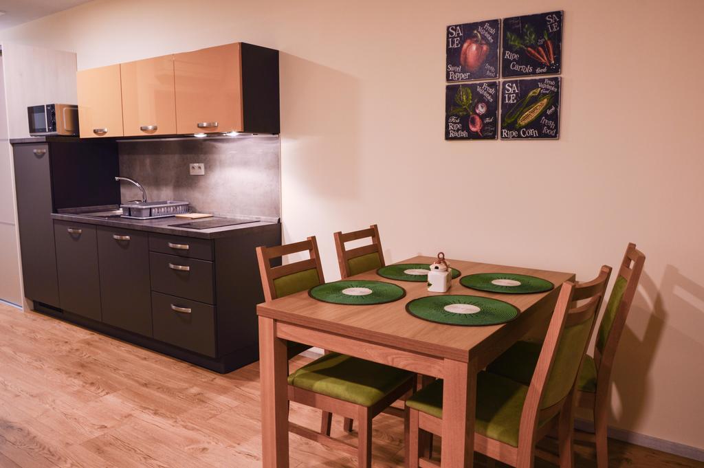 Apartmanovy Dom Krivan Bešeňová Kültér fotó