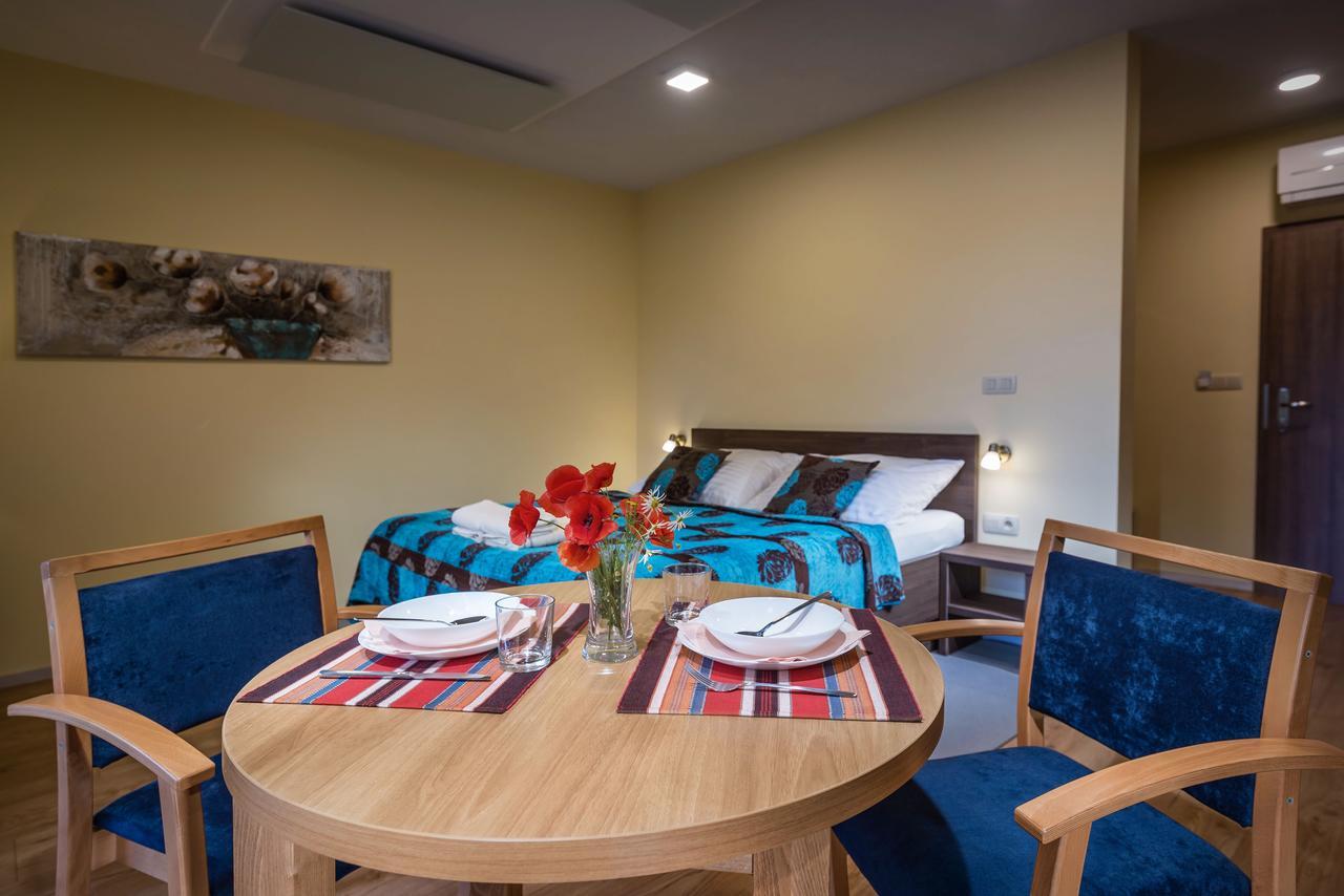 Apartmanovy Dom Krivan Bešeňová Kültér fotó