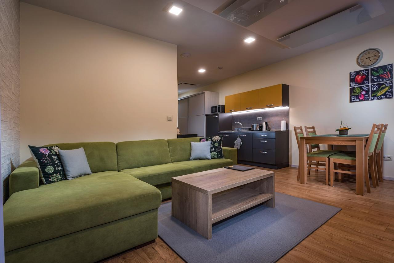 Apartmanovy Dom Krivan Bešeňová Kültér fotó