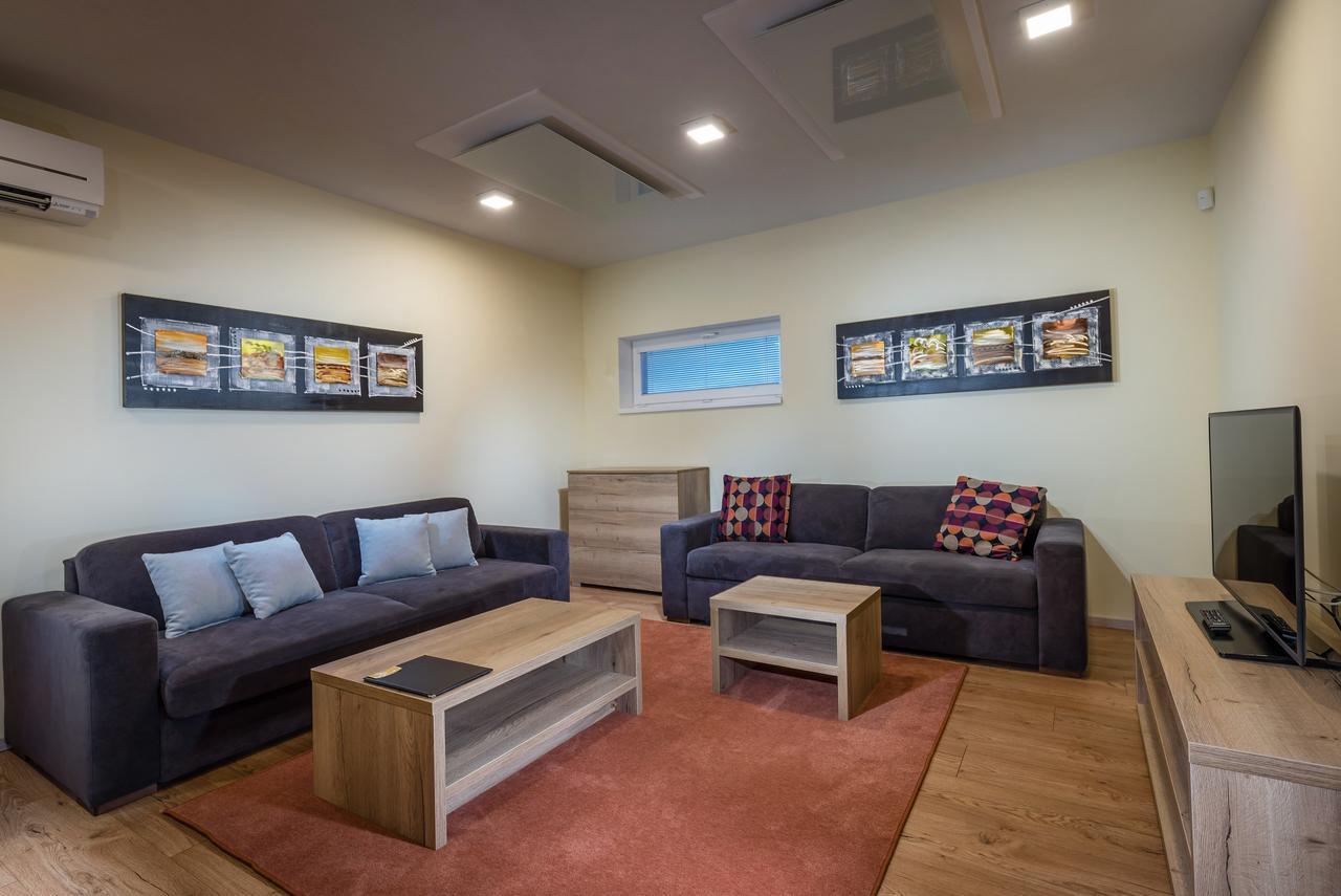 Apartmanovy Dom Krivan Bešeňová Kültér fotó
